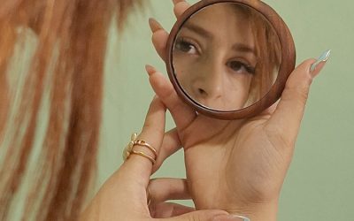 آینه جیبی نیکا