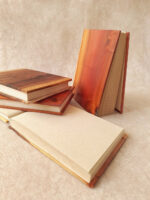 دفتر با جلد چوبی