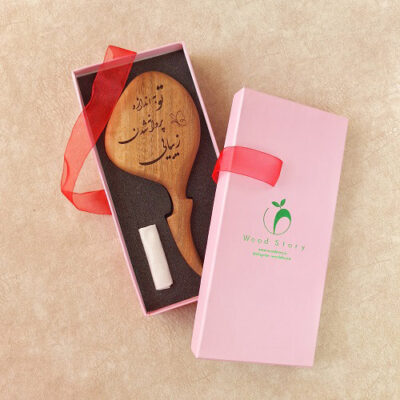 آینه چوبی