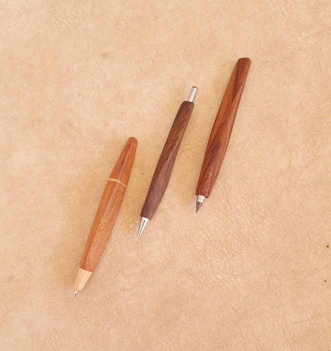 انواع قلم‌های چوبی ووداستوری