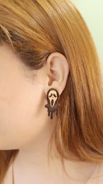 گوشواره چوبی طرح شبح