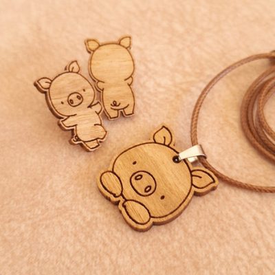 اکسسوری چوبی طرح خوک