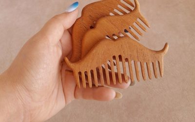 شانه چوبی مردانه طرح پوآرو