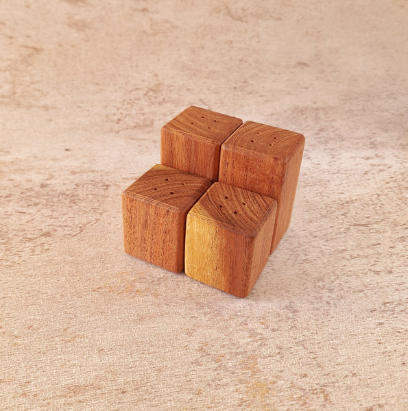 نمکدان چوبی